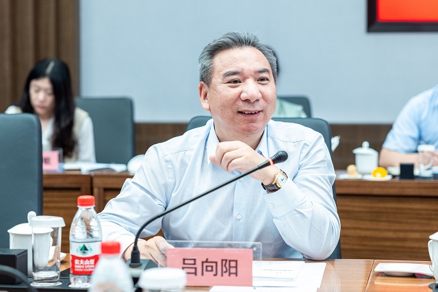 呂向陽.jpg